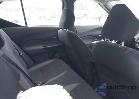 2020 Nissan Kicks Sv Xtronic Cvt z USA, uszkodzony, nr VIN 3N1CP5CV5LL528298